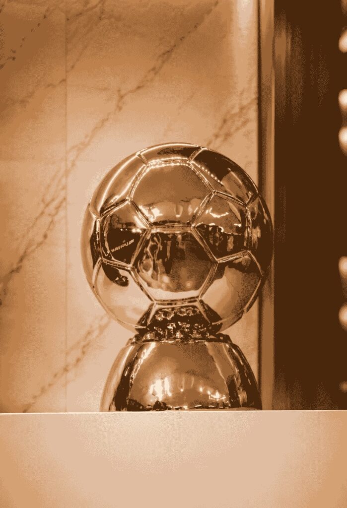 فیگور تندیس توپ فوتبال طلا سایز بزرگ (Ballon d’Or)