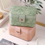 جاجواهری چرمی طرح‌دار دو طبقه با قفل چرخشی